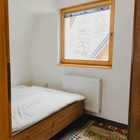 Paradiso Apartman *
